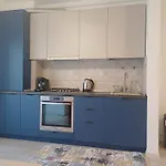 Ariel Apartment - Balcony & Free Parking