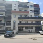 Ariel Apartment - Balcony & Free Parking