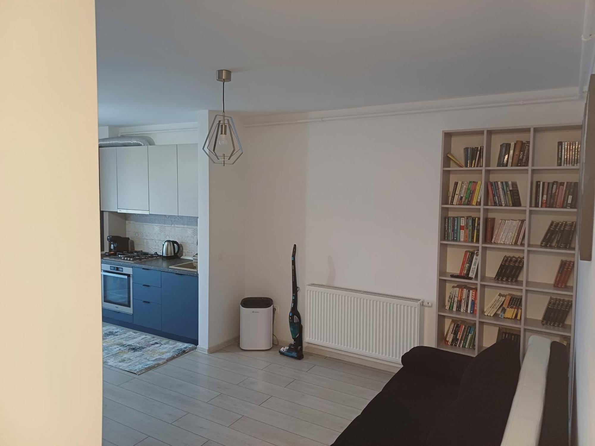 Ariel - Balcony & Free Parking Apartment *